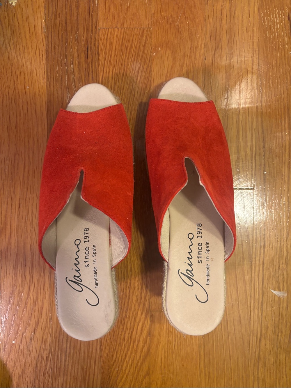 Gaimo Red Suede Open-Toe Mules